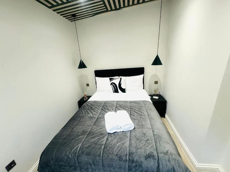 London 99 Apartment Ii, Key Spot, Top City Flat E 0*,  United Kingdom