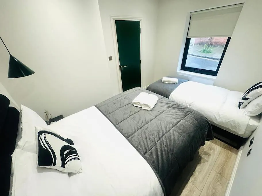 London 99 Apartment Ii, Key Spot, Top City Flat E