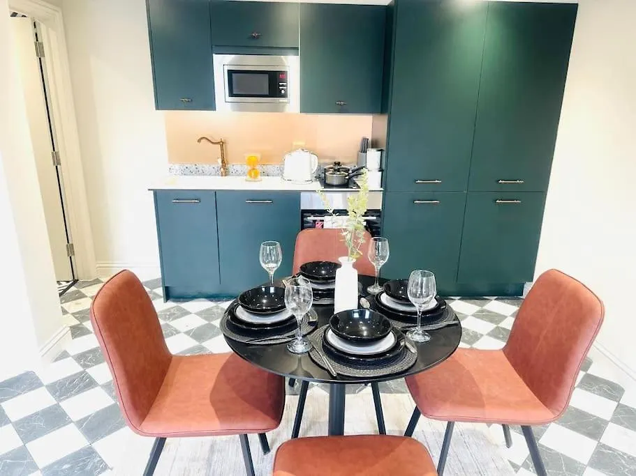 London 99 Apartment Ii, Key Spot, Top City Flat E